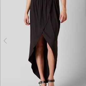 Daytrip black wrap skirt